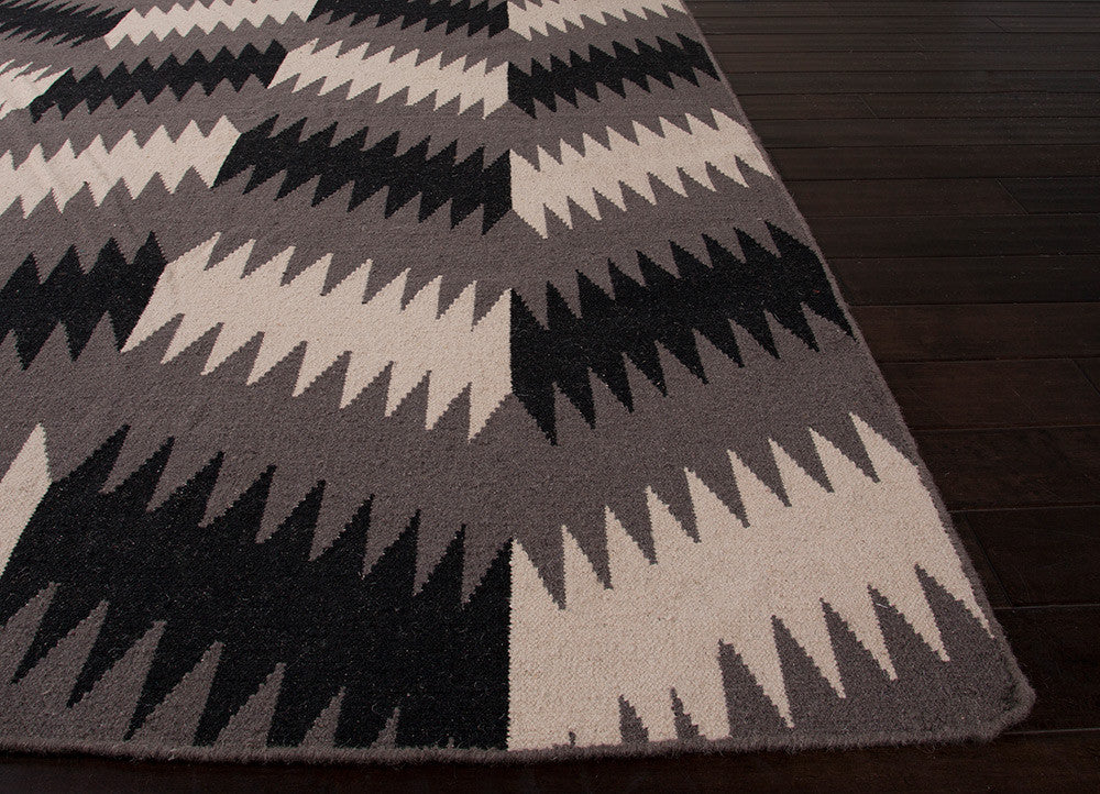 Traditions Toluca Charcoal Gray/Oyster Gray Area Rug - Image 3