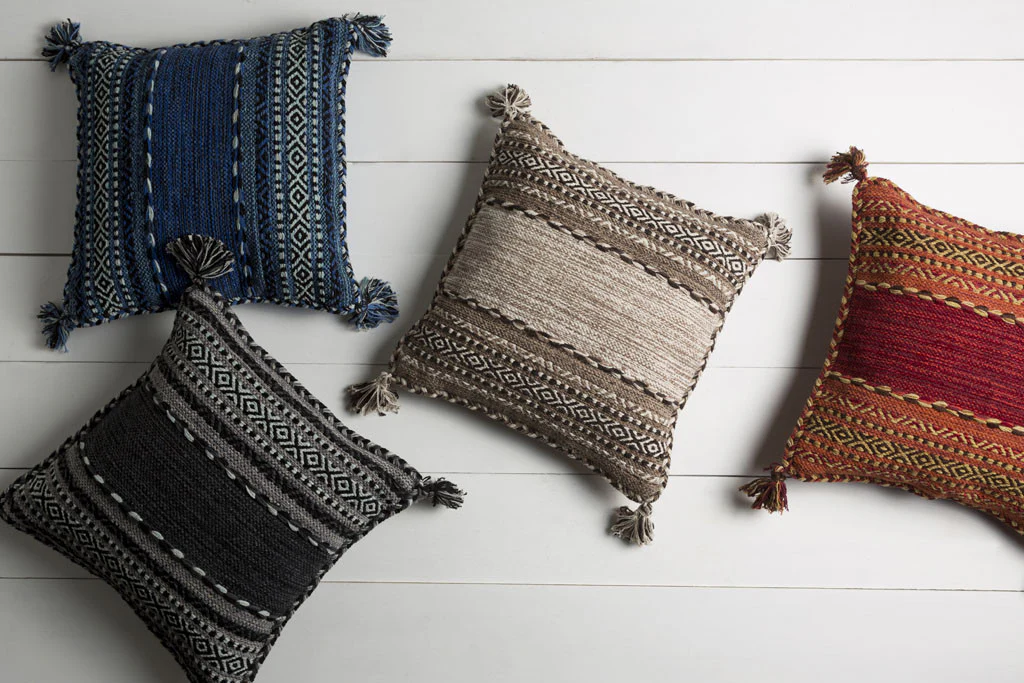 Trenza Taupe/Black Pillow - Image 4