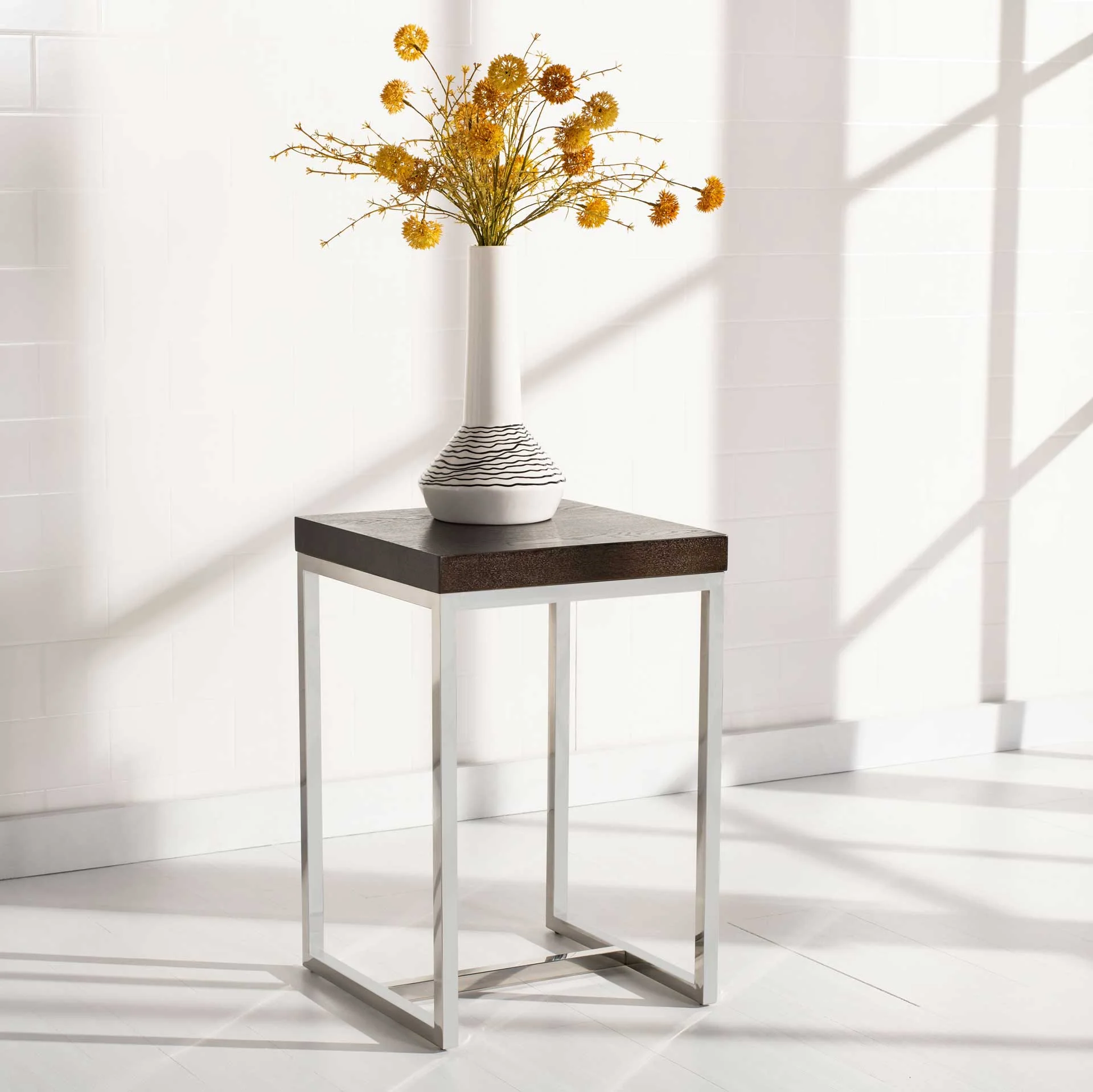Tullis Black Glass Top Square End Table Black - Image 3