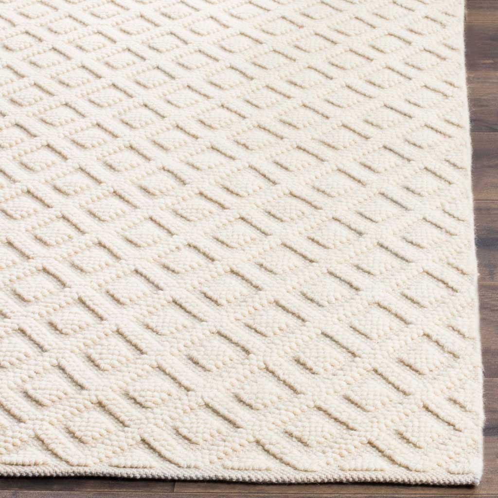 Vermont Diamond Ivory Area Rug - Image 4