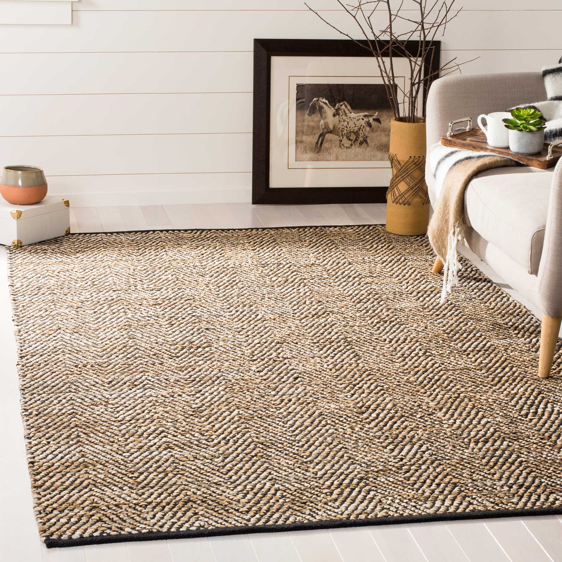 Vintage Leather Chevron Beige/Black Area Rug - Image 7