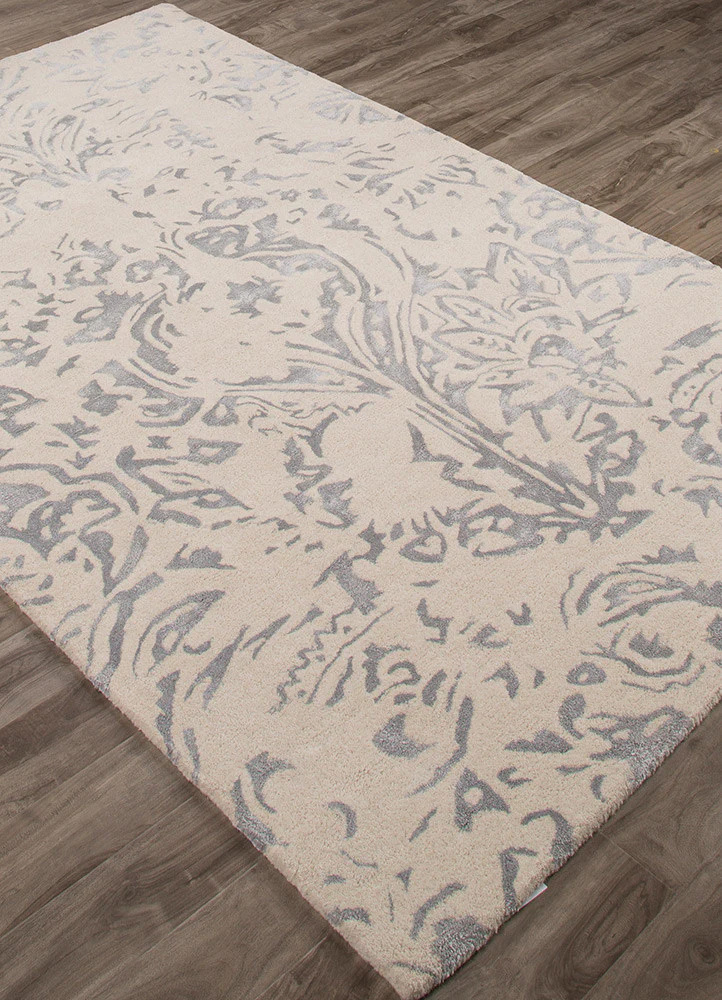Windsor Halon Antique White/Silver Area Rug - Image 2
