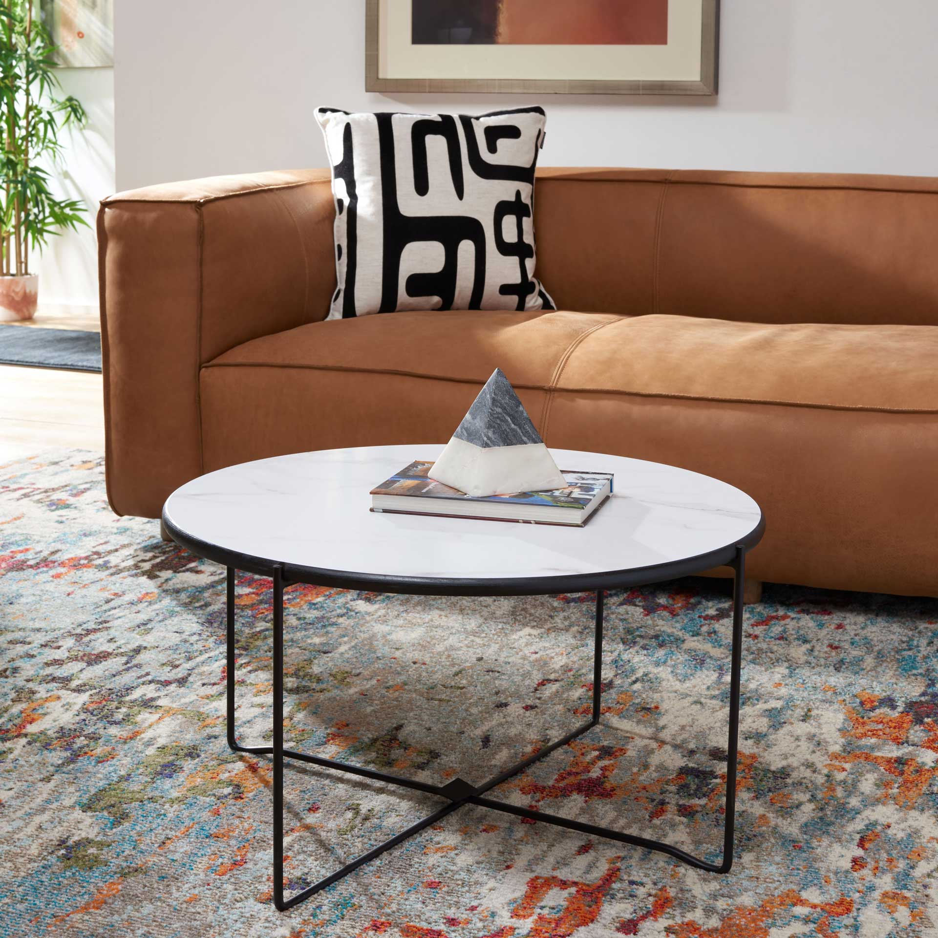 Wrigley Round Coffee Table White/Black - Image 4