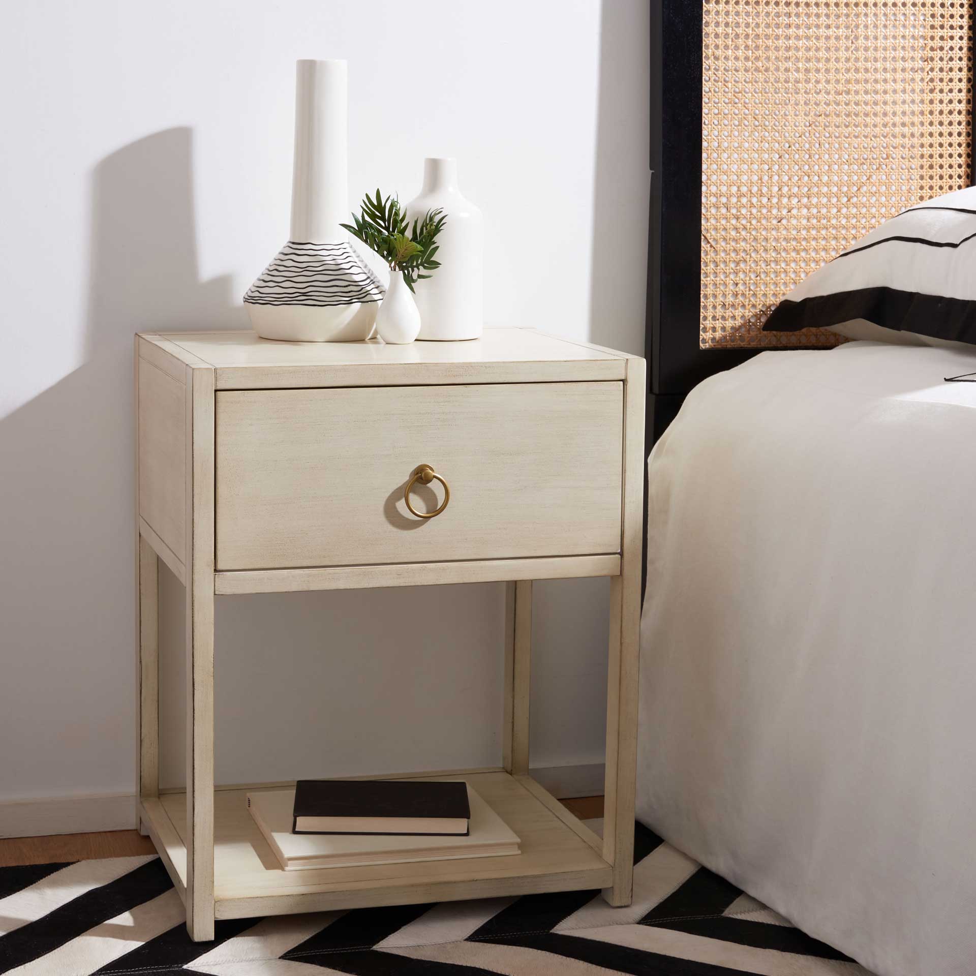 Yuan 1 Drawer 1 Shelf Nightstand Antique White - Image 8