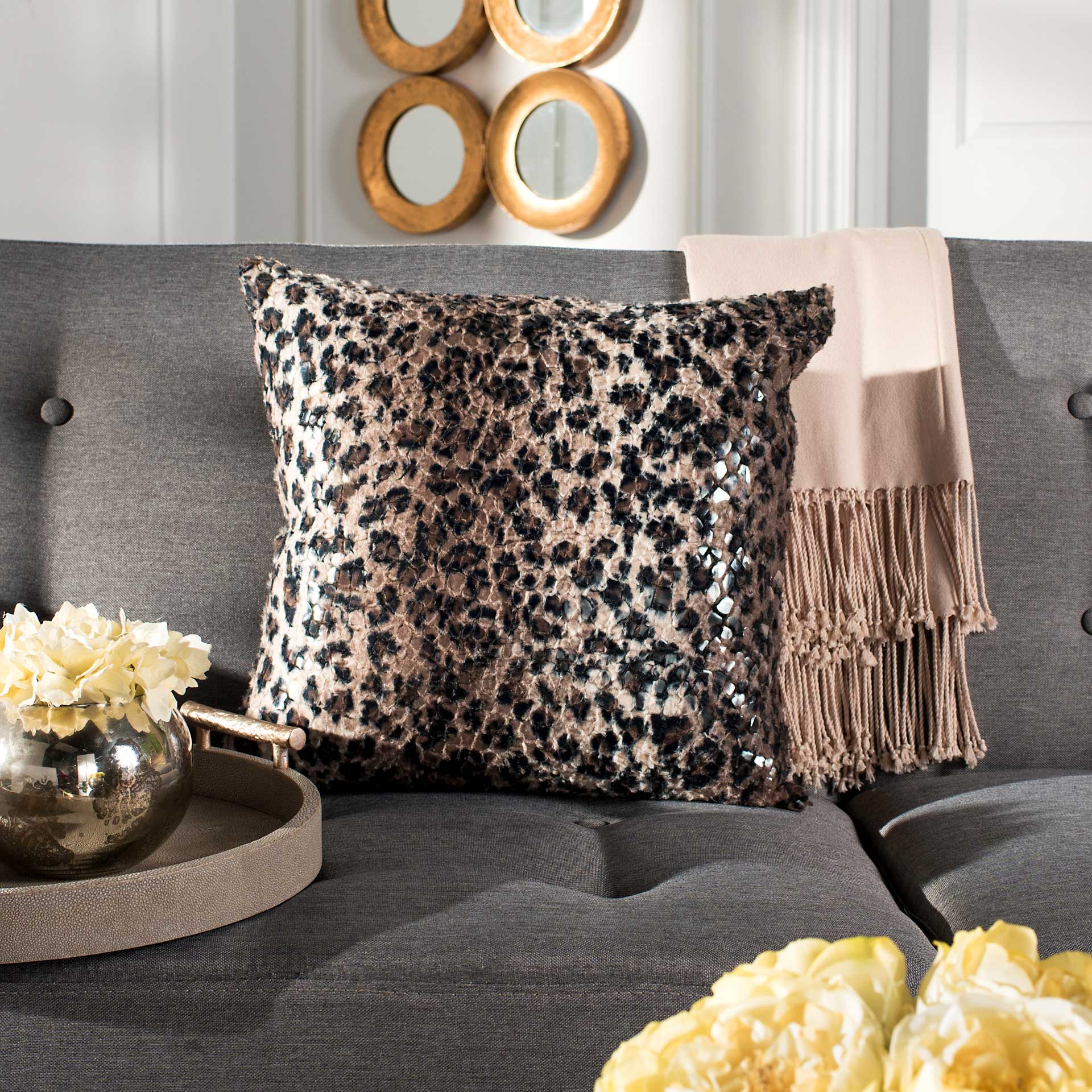 Zaiden Cheetah Pillow Brown - Image 4