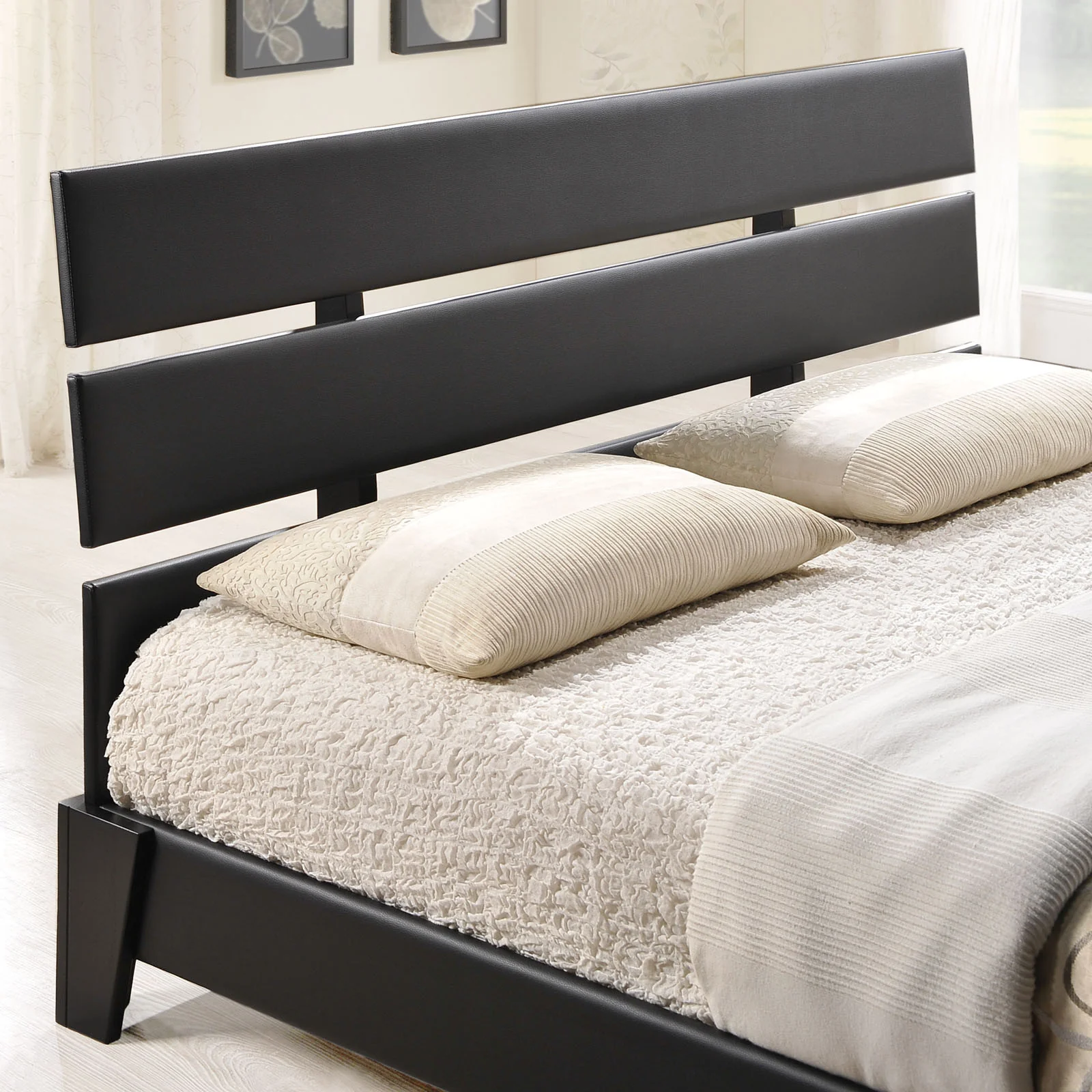 Zoar Queen Vinyl Bed Black - Image 4